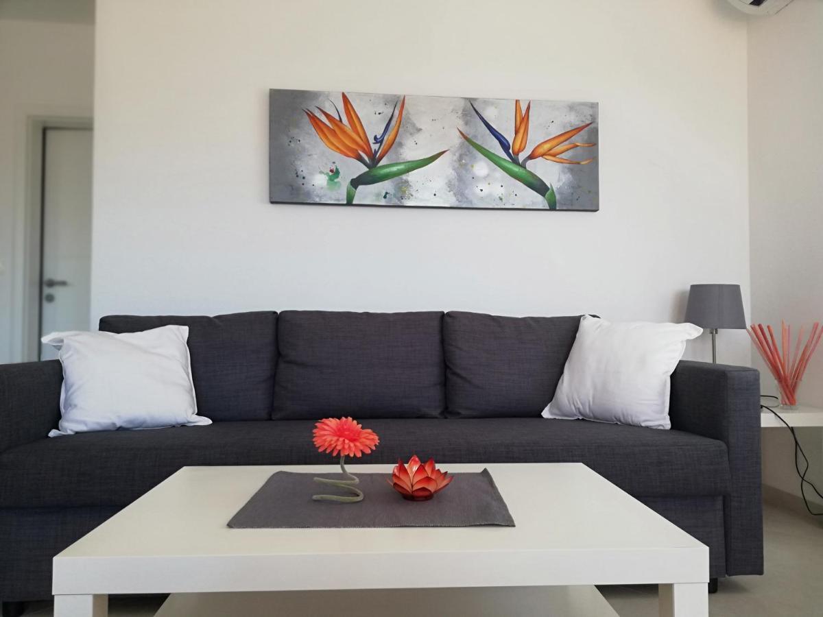 Apartments Oleander Lovrecica-Residence With Pool Екстер'єр фото