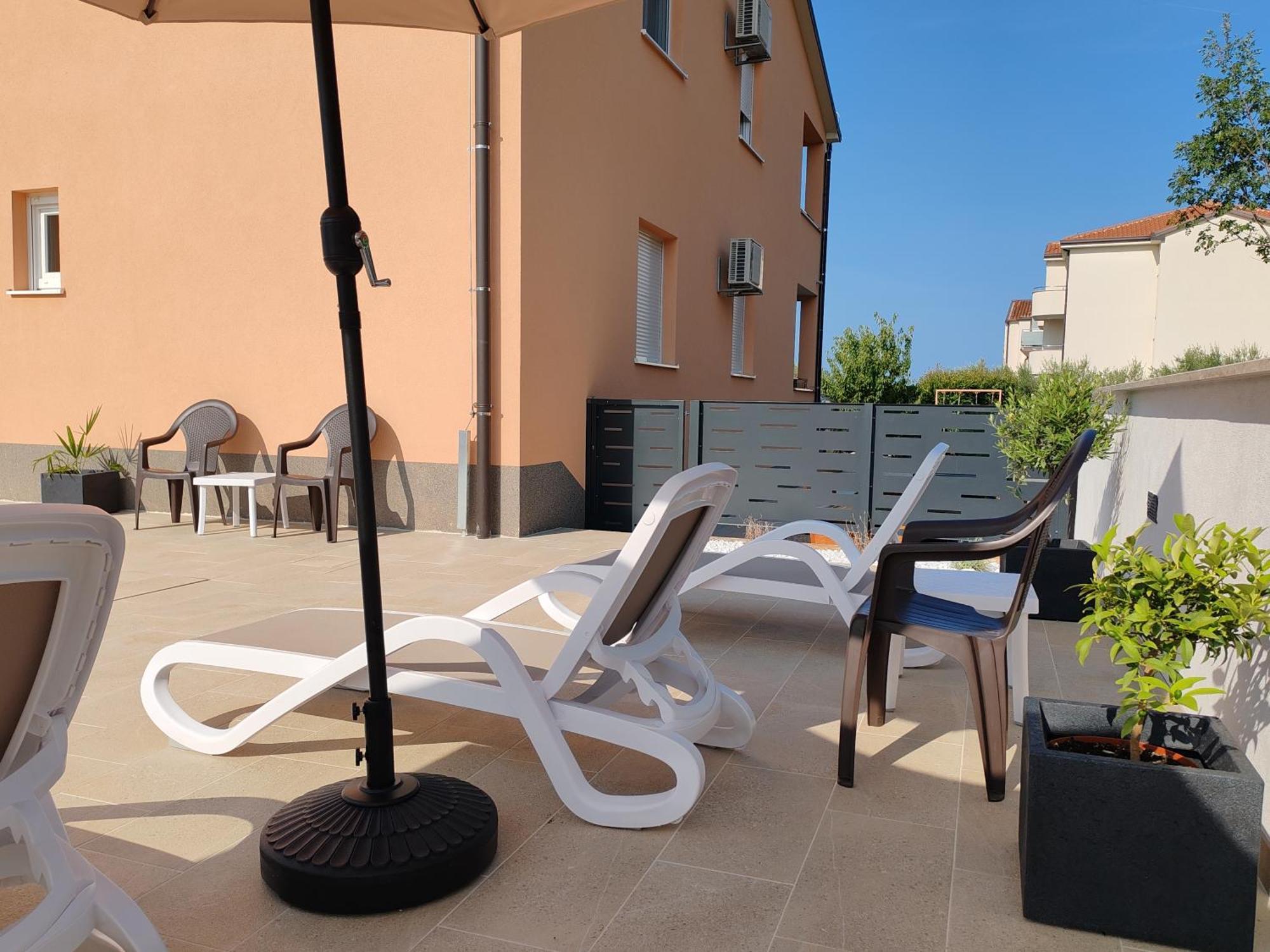 Apartments Oleander Lovrecica-Residence With Pool Екстер'єр фото